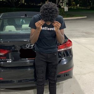 Meet your Posher, Lyonel